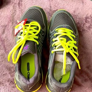 Under Armour NWT Size 8